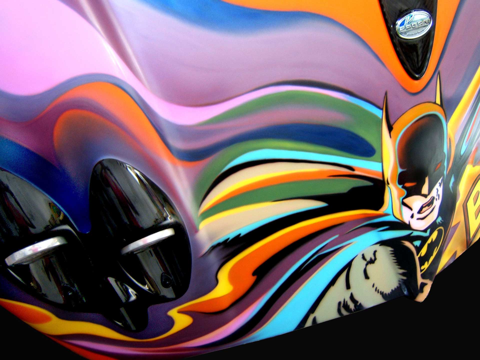 Pagani Zonda F intervenido por la artista plástica Daniela Boo firmado por su creador el diseñador Horacio Pagani, ganador del premio Compasso d'Oro MIlan en 2022.