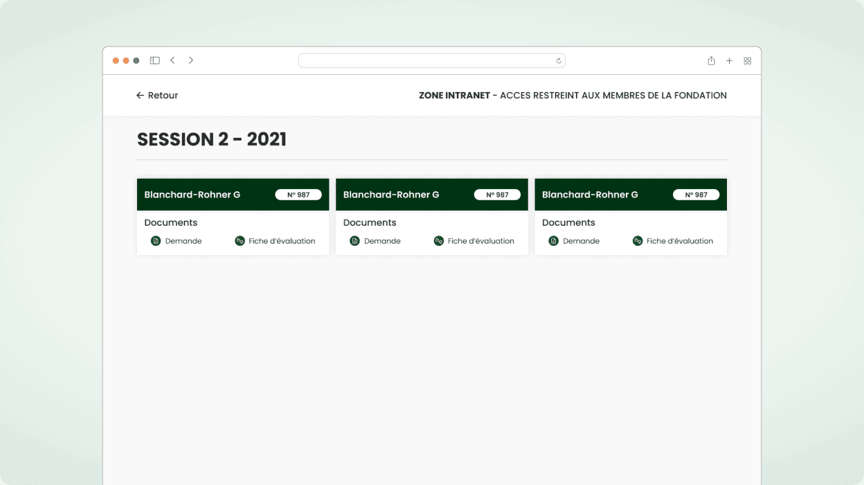 Capture d'écran de la page principale de l'intranet pour les membres du conseil contenant la session acutelle et les demandes de financement