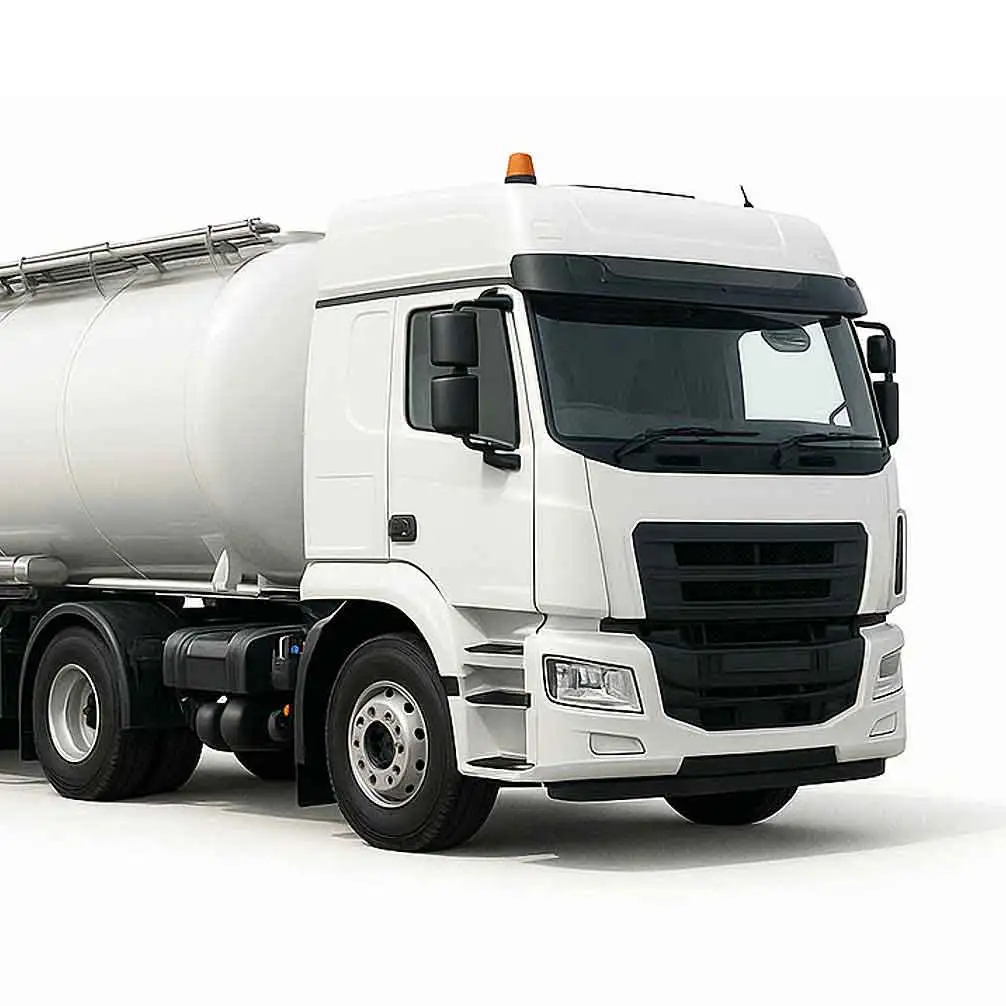 Білий вантажний автоцистерновий автомобіль для перевезення рідин