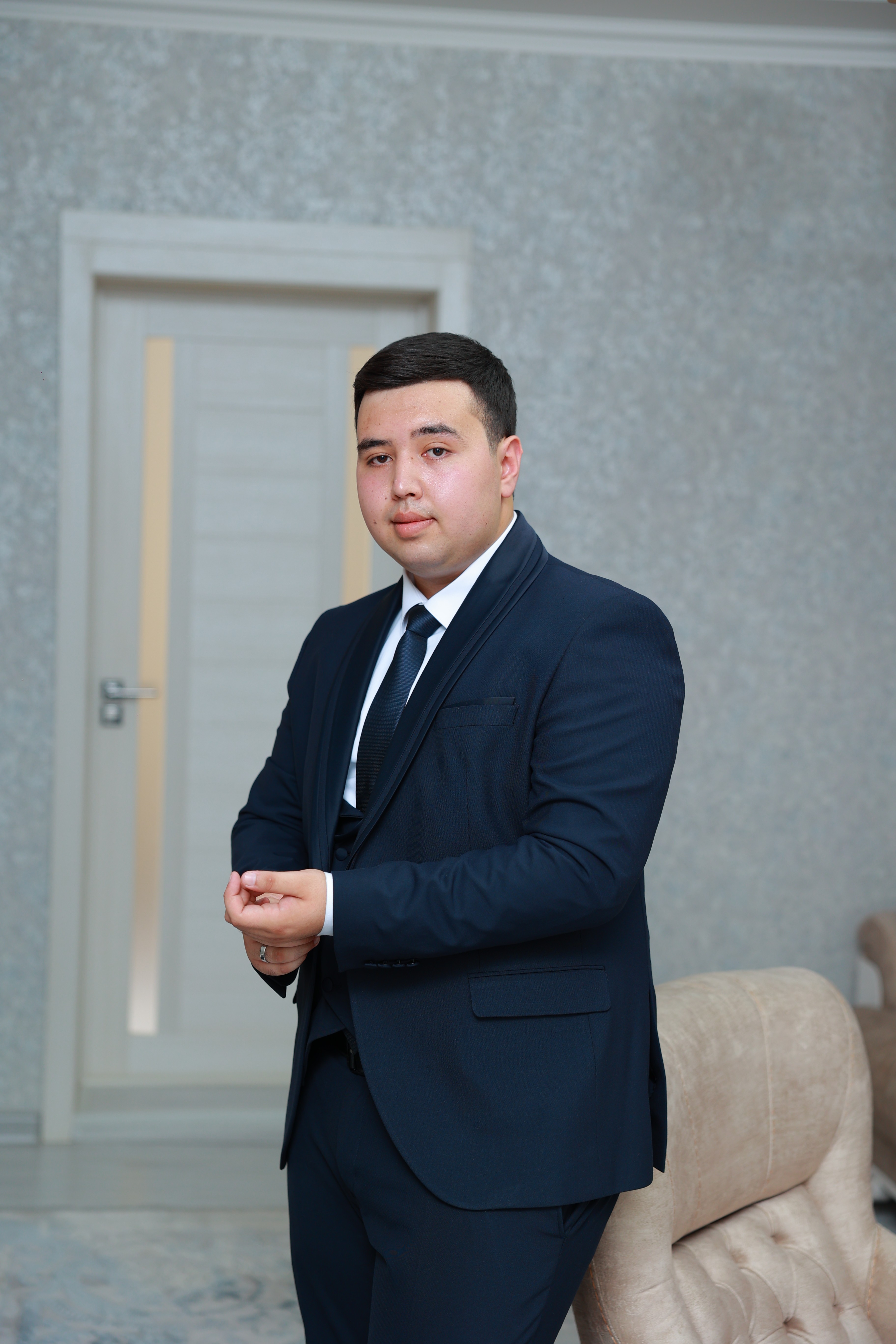 Portrait of portfolio creator – back view