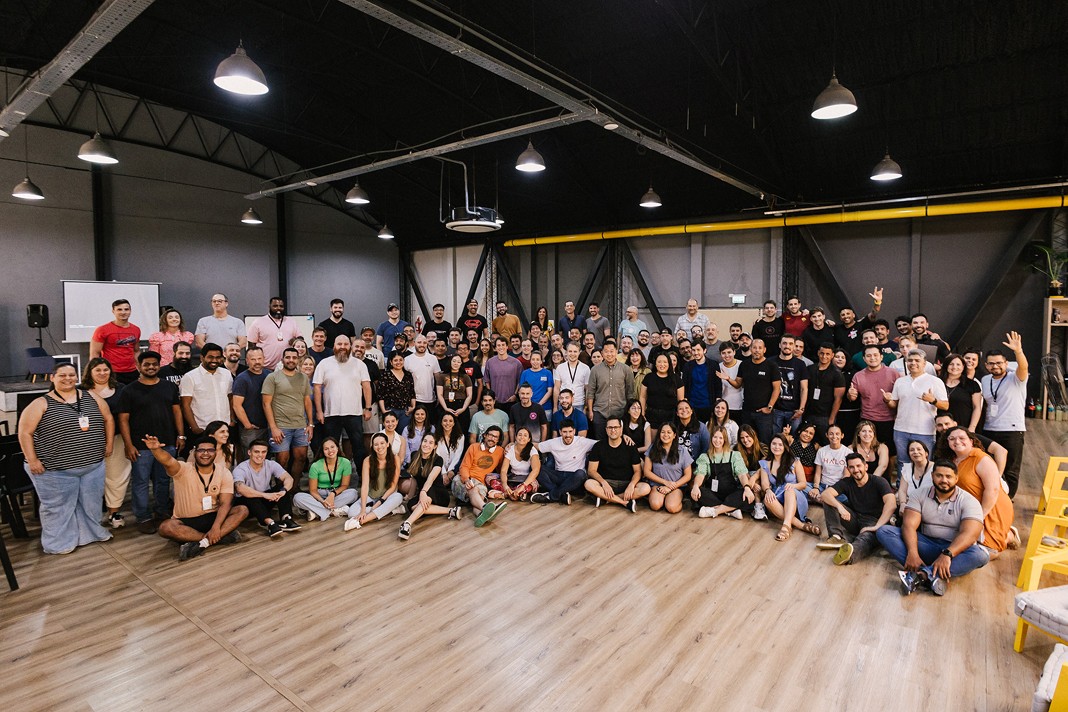 Large Halo team photograph