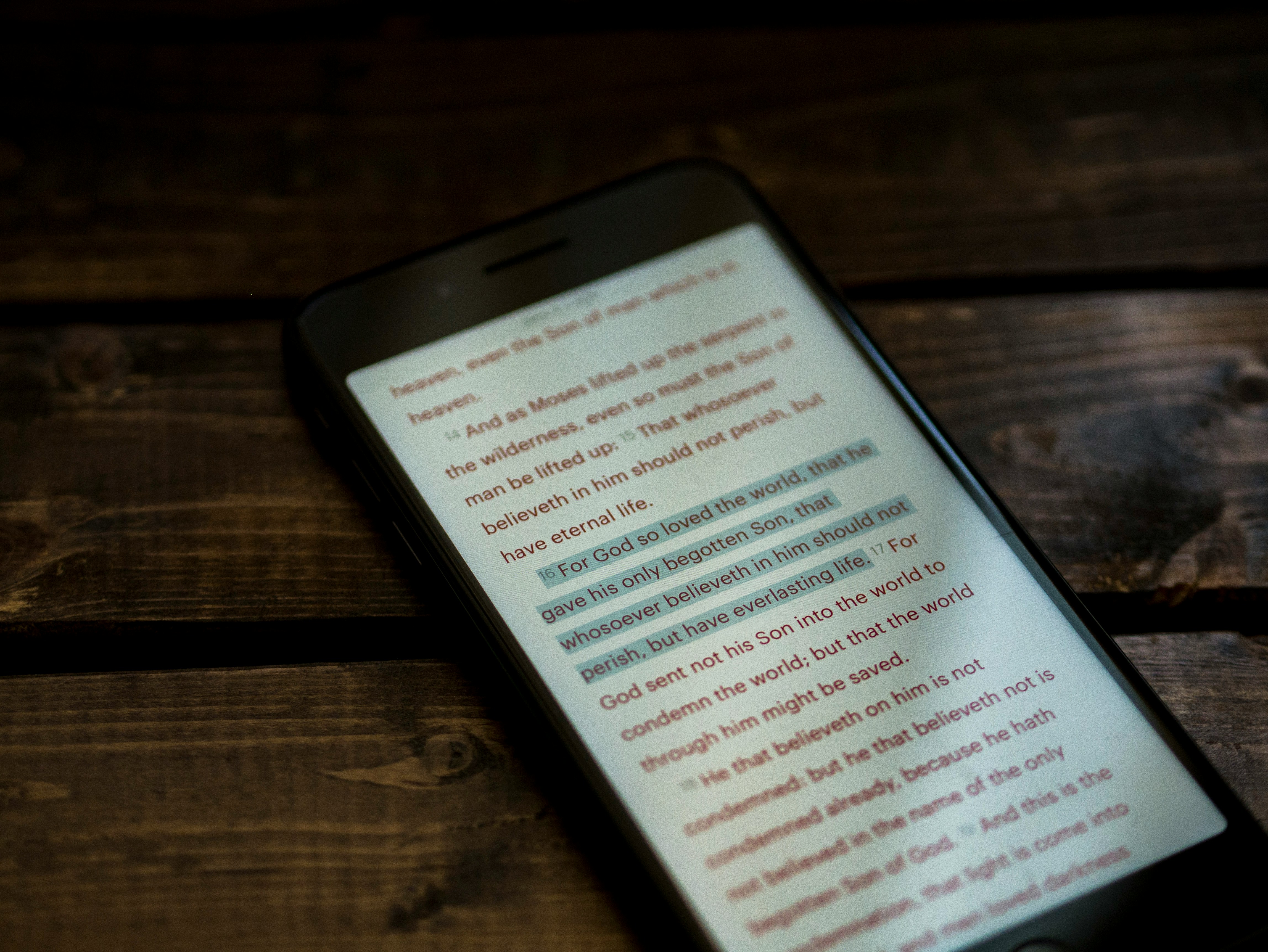 text highlighted on an app - Best Reading Apps