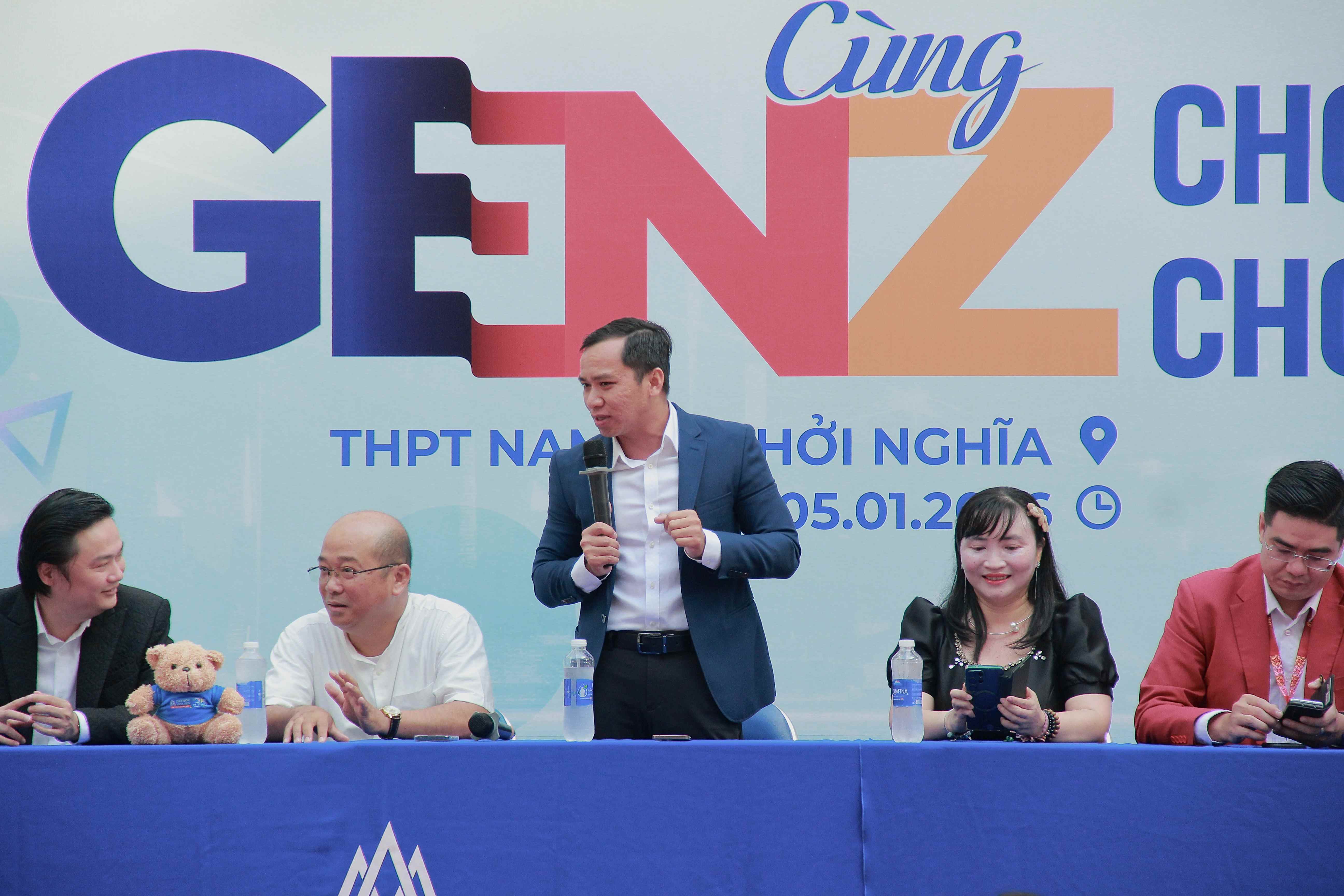 Chọn ngành không mông lung: HSU Tour đến với THPT Nam Kỳ Khởi Nghĩa