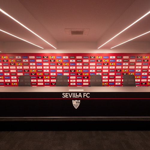 塞维利亚足球俱乐部体育场