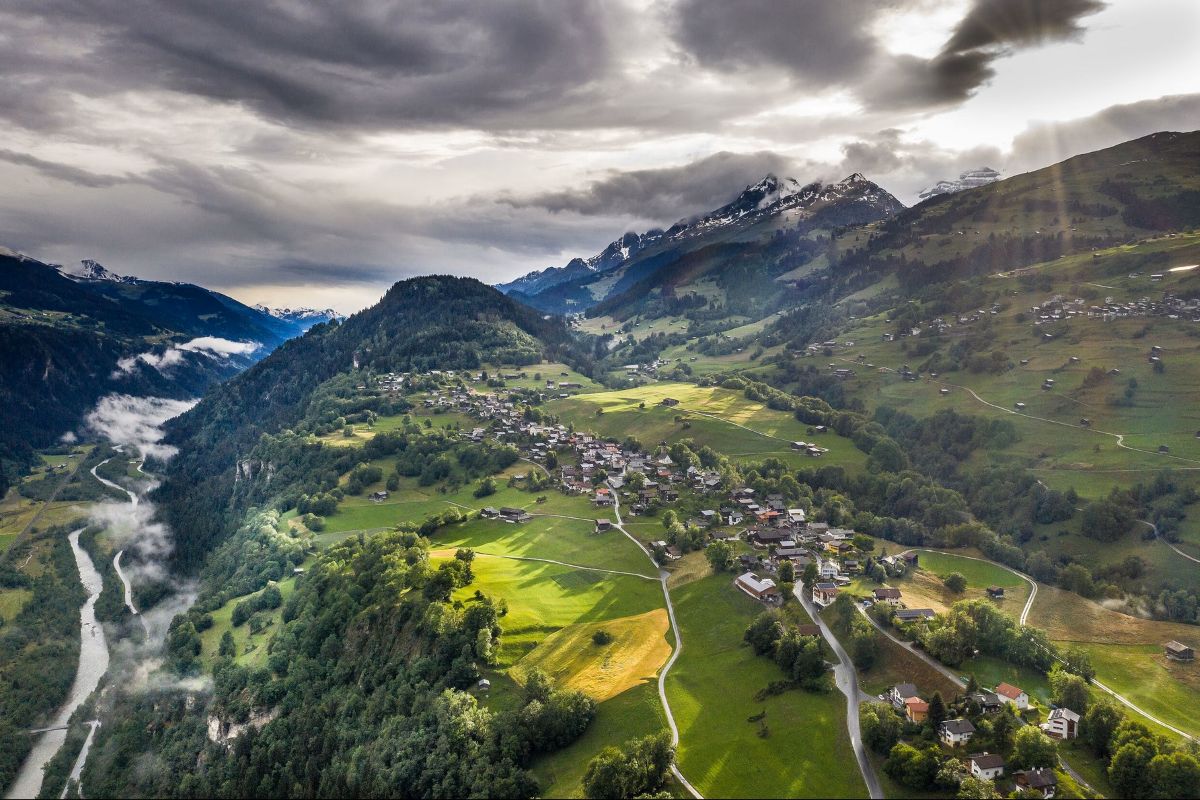 Waltensburg, Drohnenaufnahme Mäsi Volken