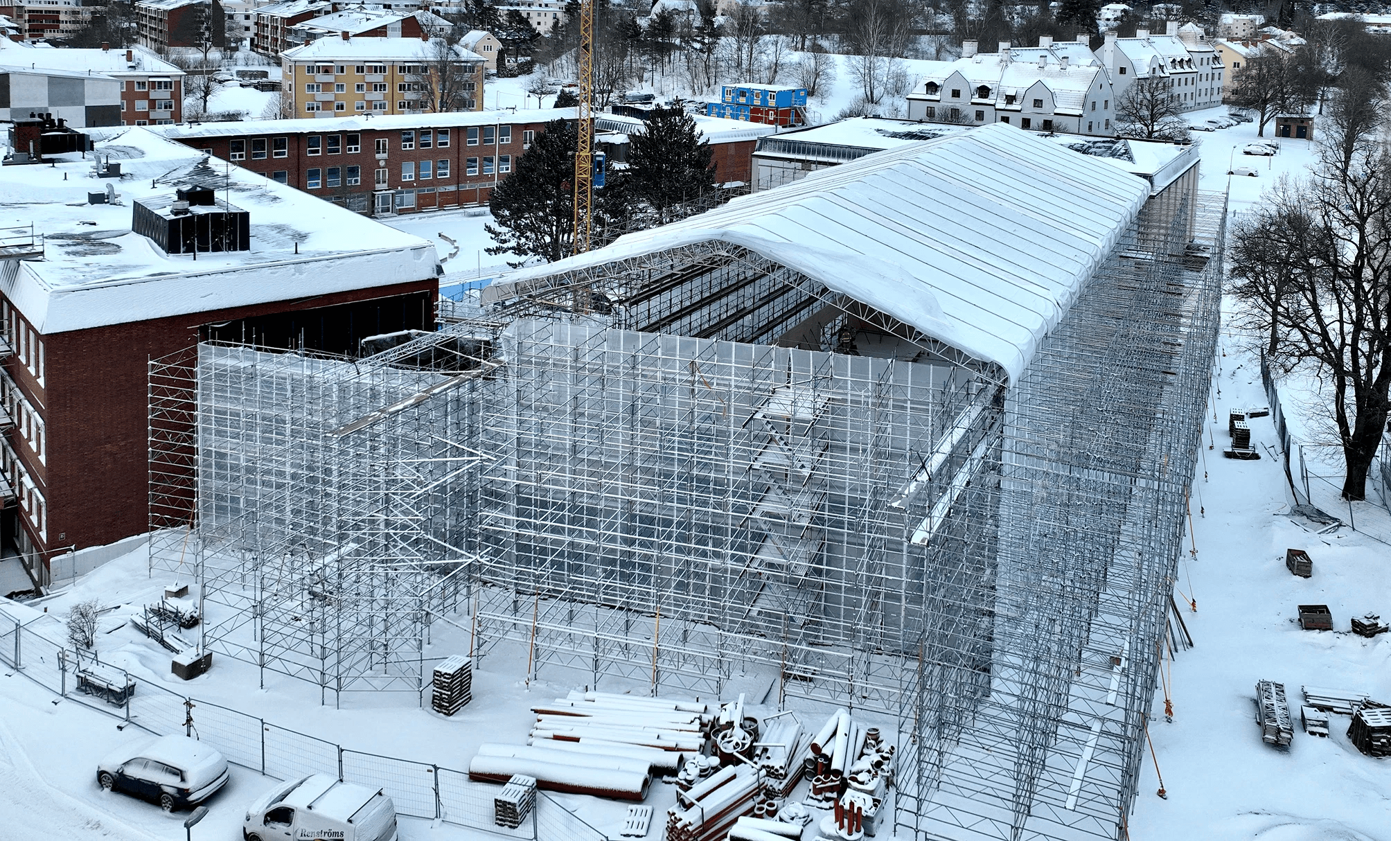 Byggnadsställning på Mjölby