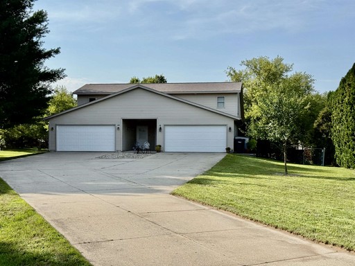 411 David Circle, Arena