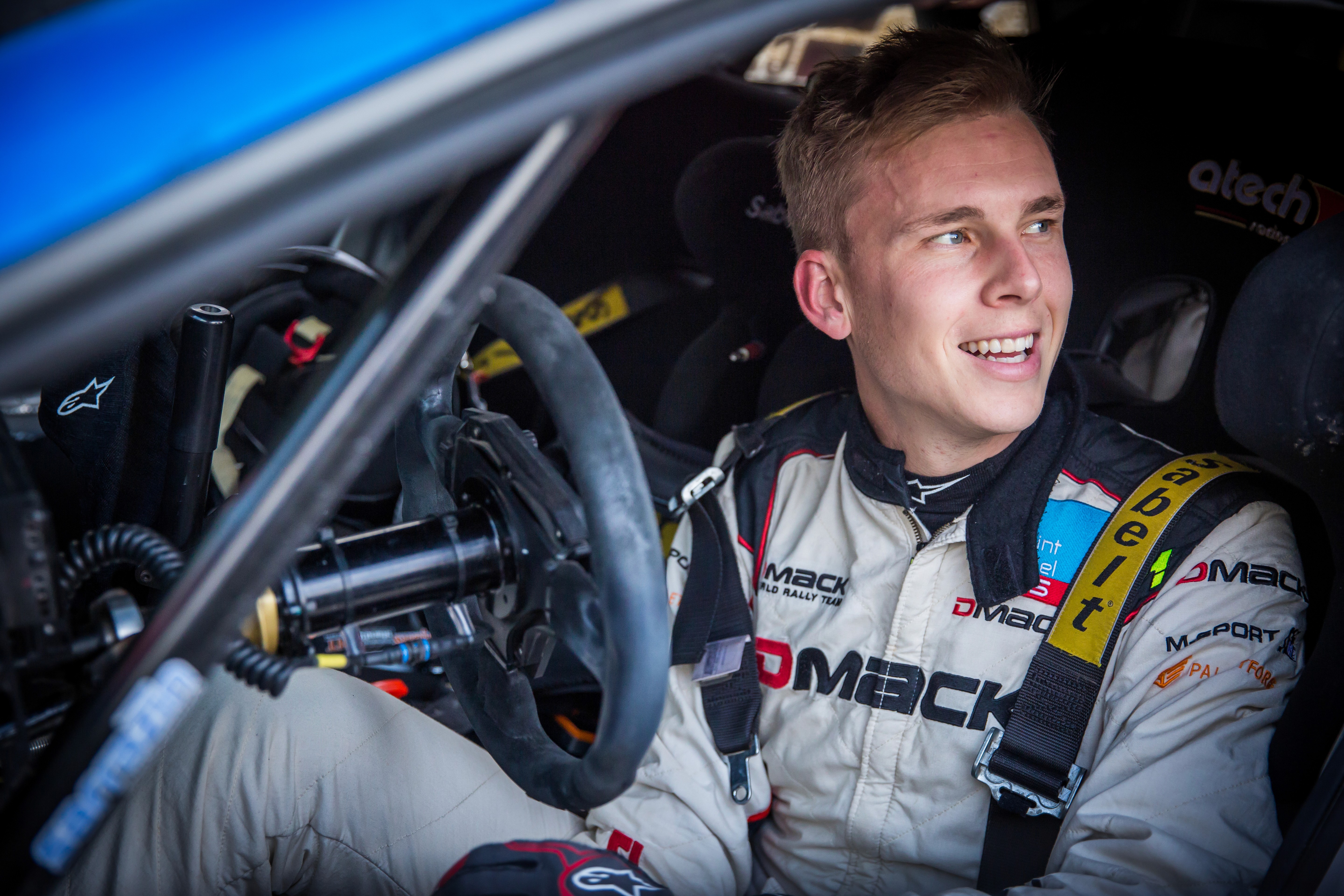 Concetrated triathlete grayscale