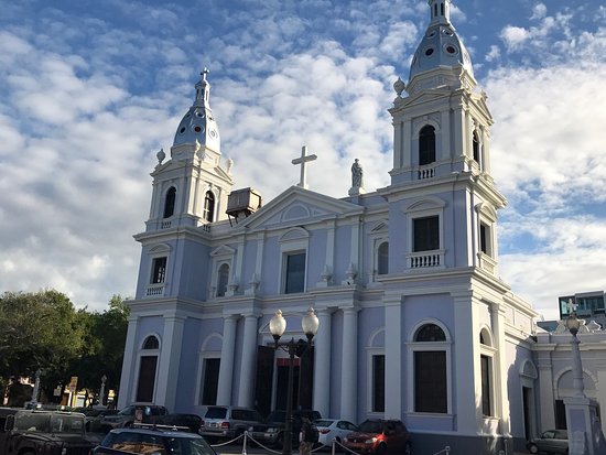 Vista exterior de la Catedral Nuestra Señora de Guadalupe, Ponce