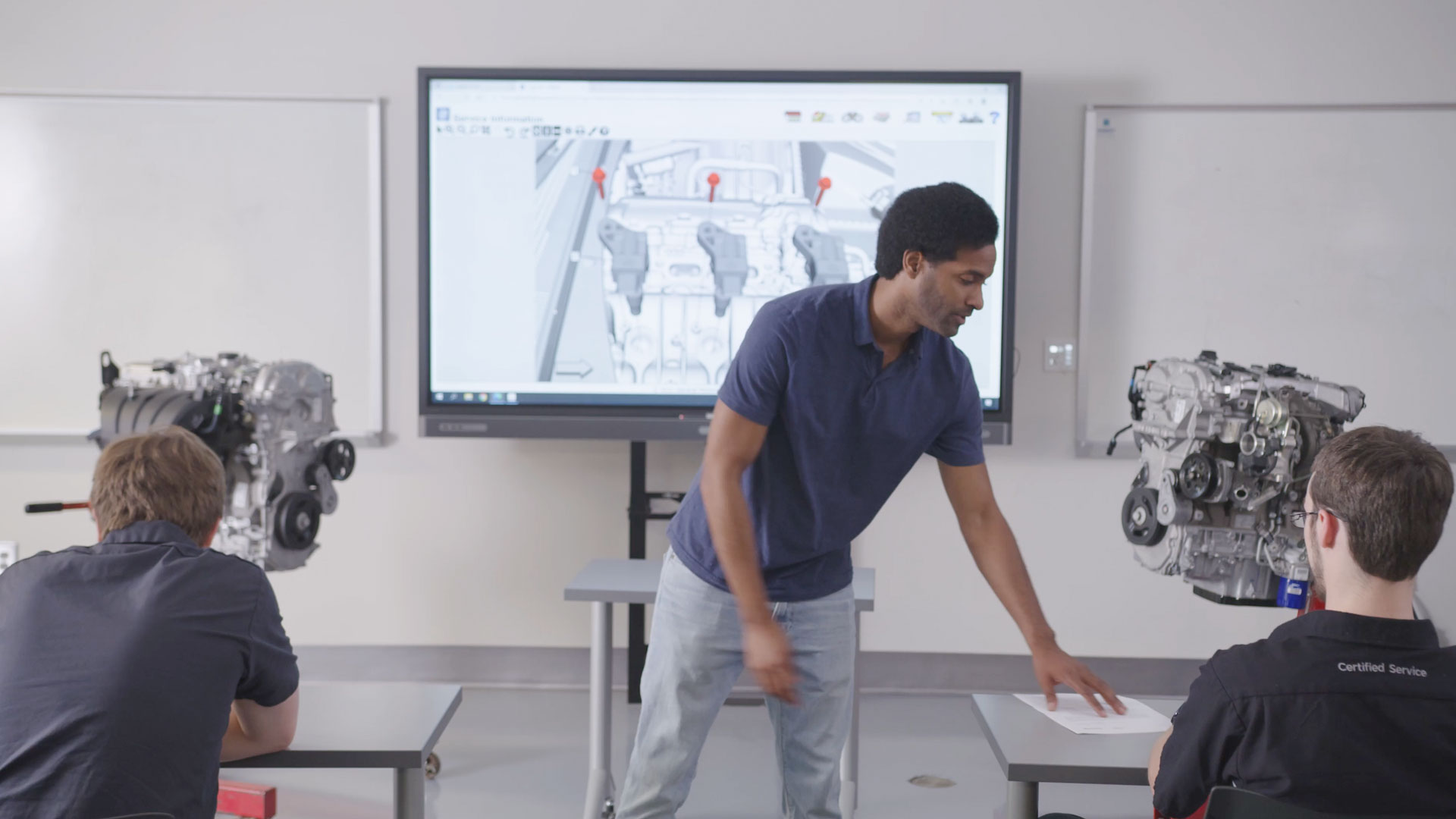 instructor teaching gmasep students