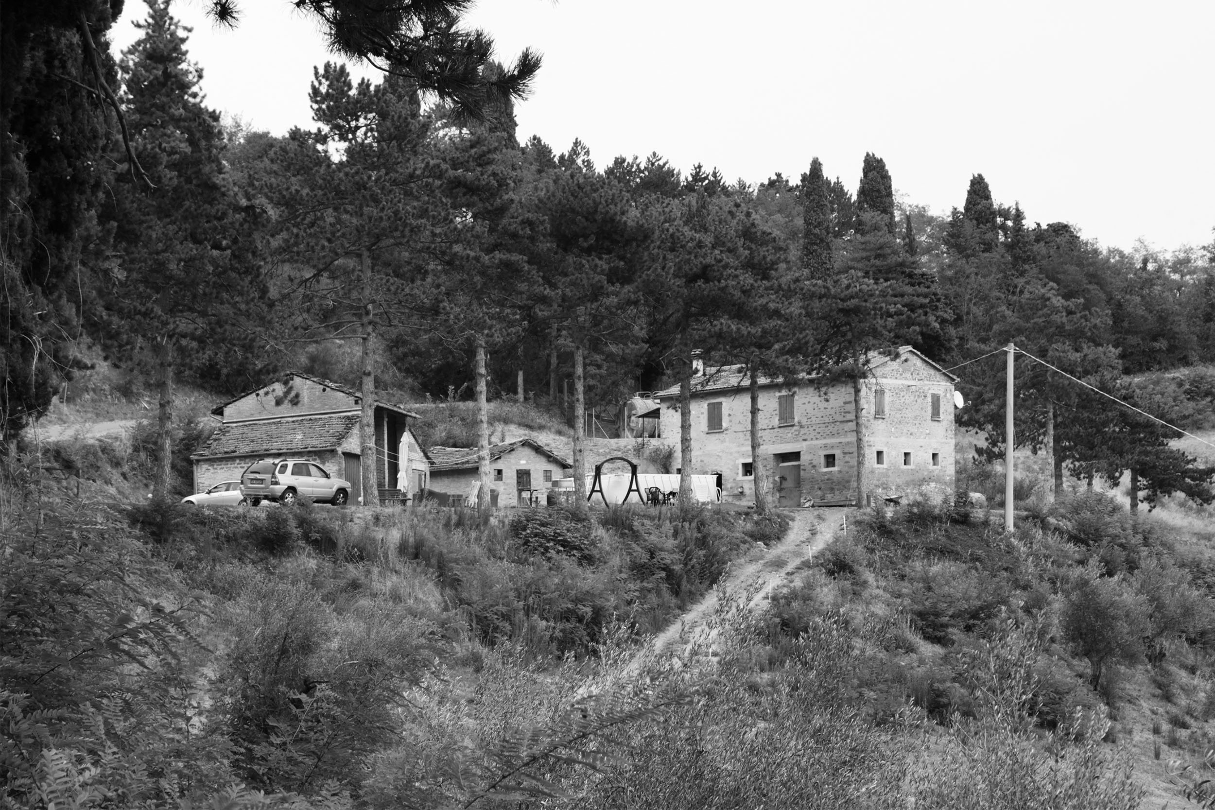 Small workshop with a metal table in the middle