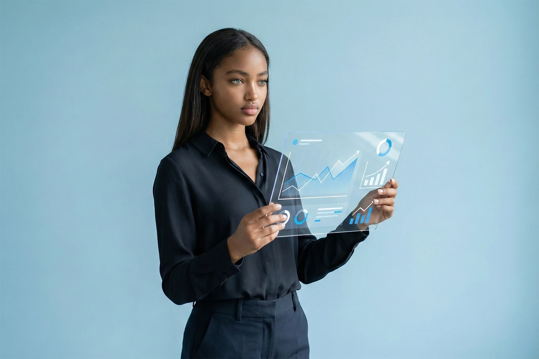 SEO Betreuung und Monitoring für Unternehmen in Köln und Rhein-Berg – Beraterin analysiert Sichtbarkeits- und Ranking-Daten auf transparentem Dashboard zur nachhaltigen Suchmaschinenoptimierung.