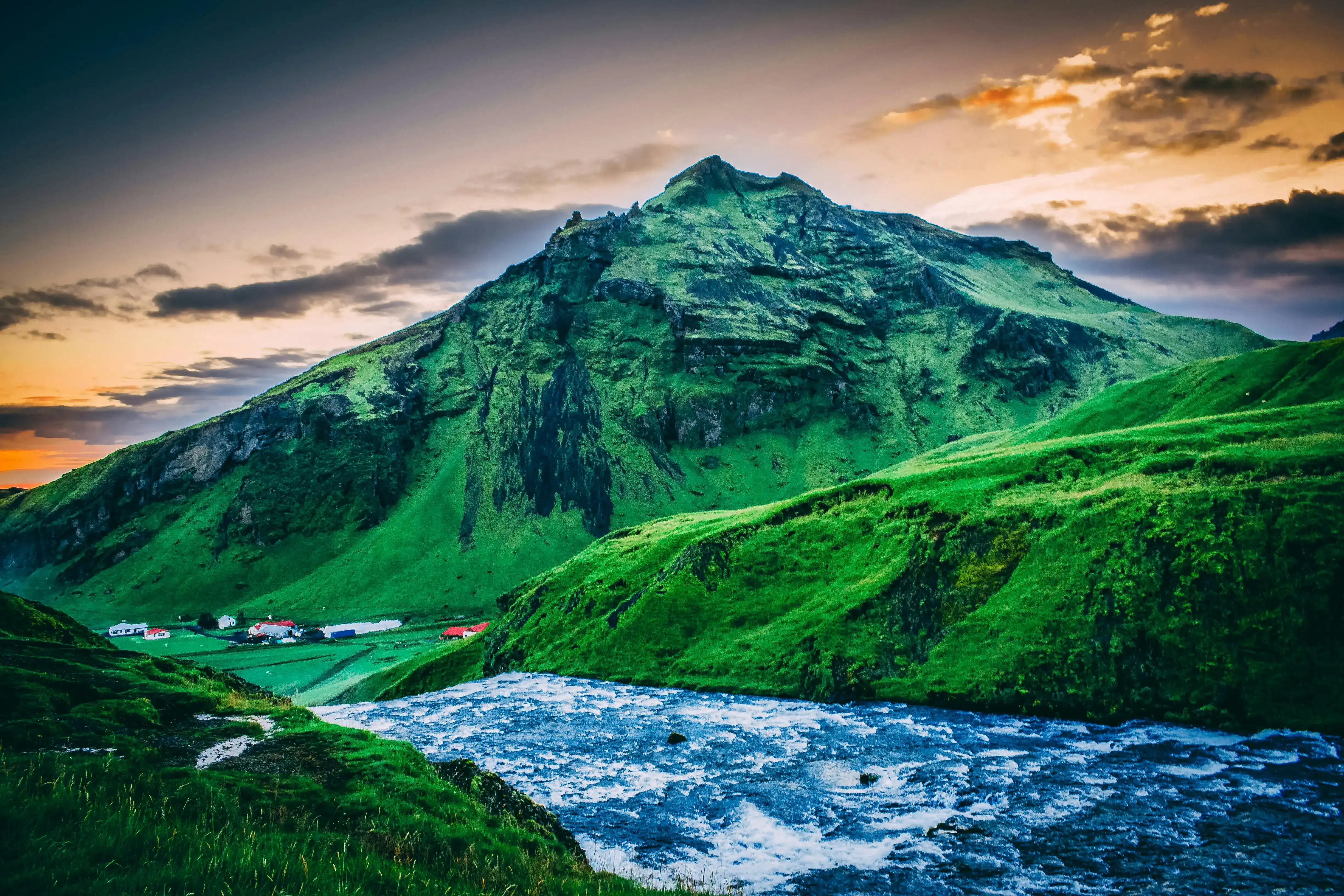 mountain in iceland