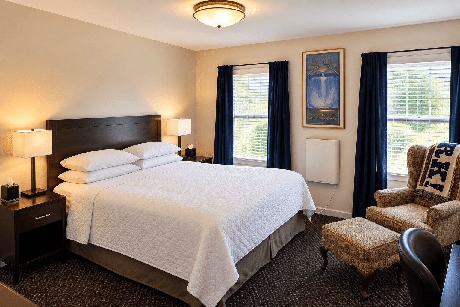 Room 220 - King & Queen Suite