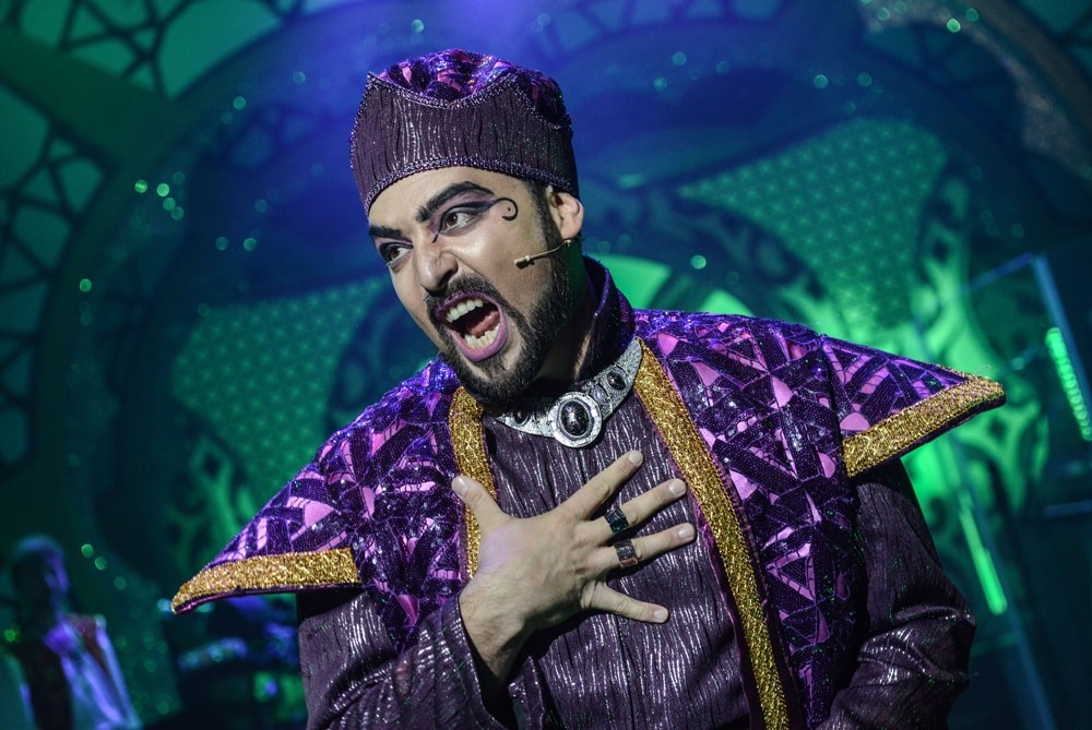 Book now for Sinbad The Rock 'N' Roll Panto at New Wolsey Theatre