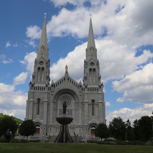 Đền thánh Sainte-Anne-de-Beaupré