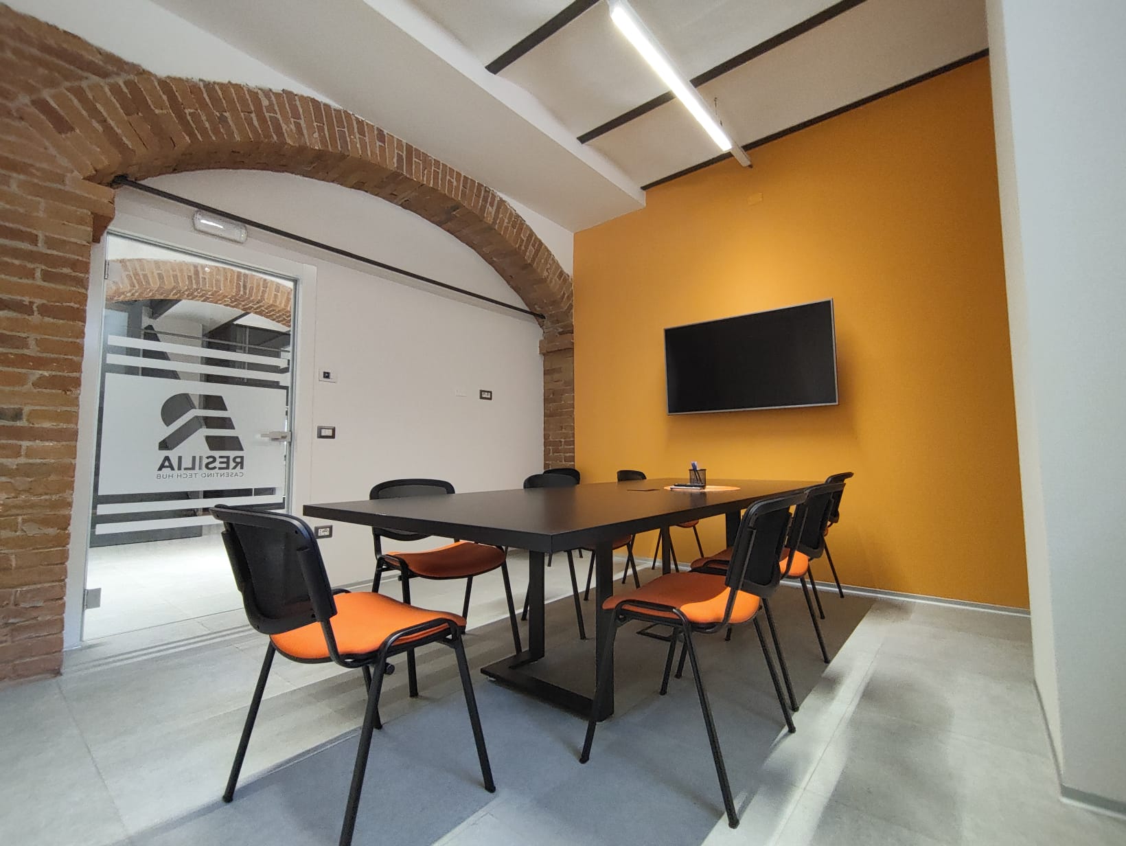 Sala riunioni del Casentino Tech Hub