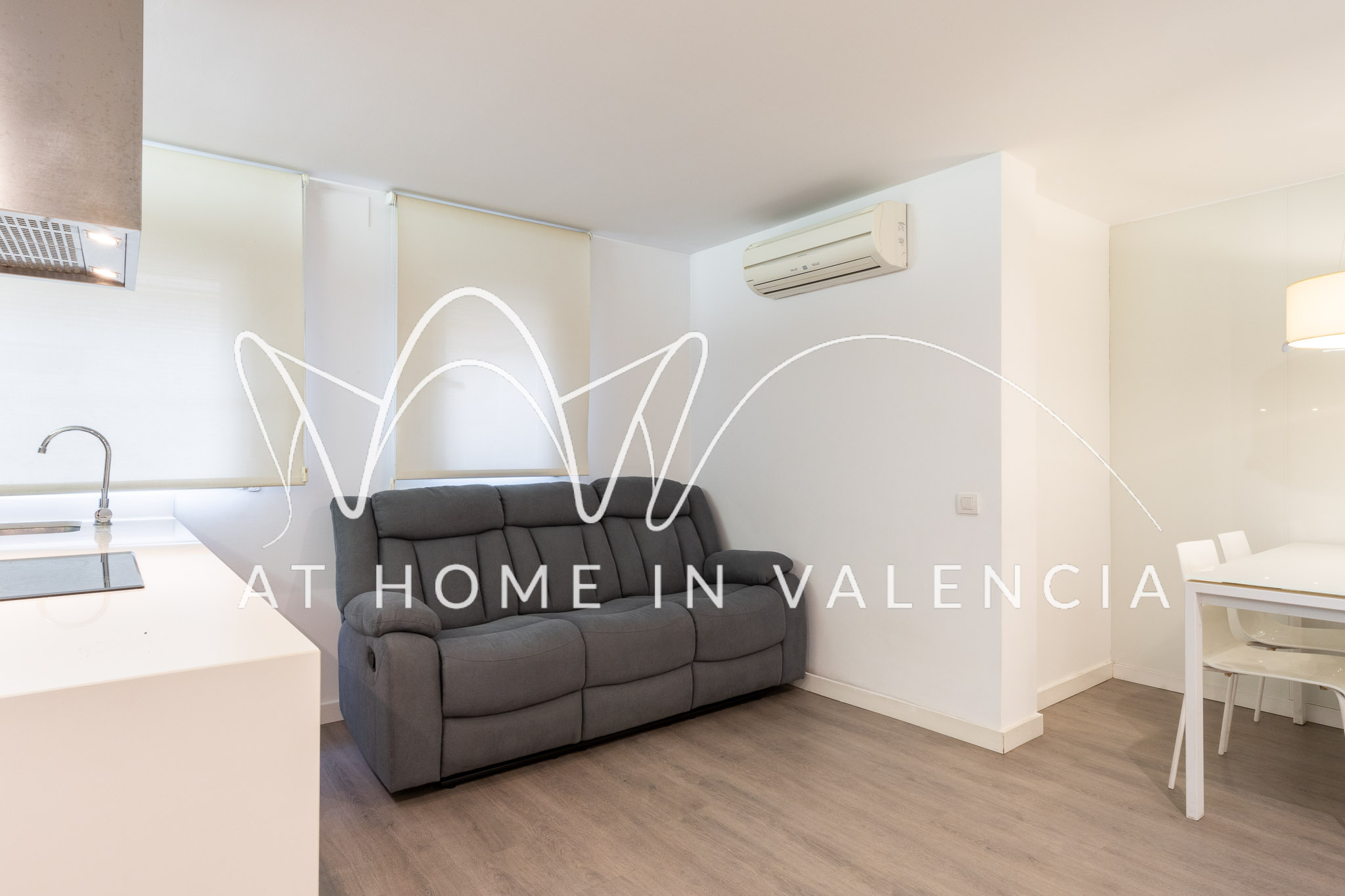 Apartment's kitchen photo