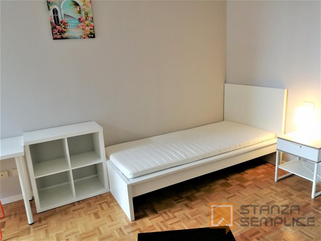 Stanza di 12 mq in Via MAZZINI- GAL. POLIDORO, Parma