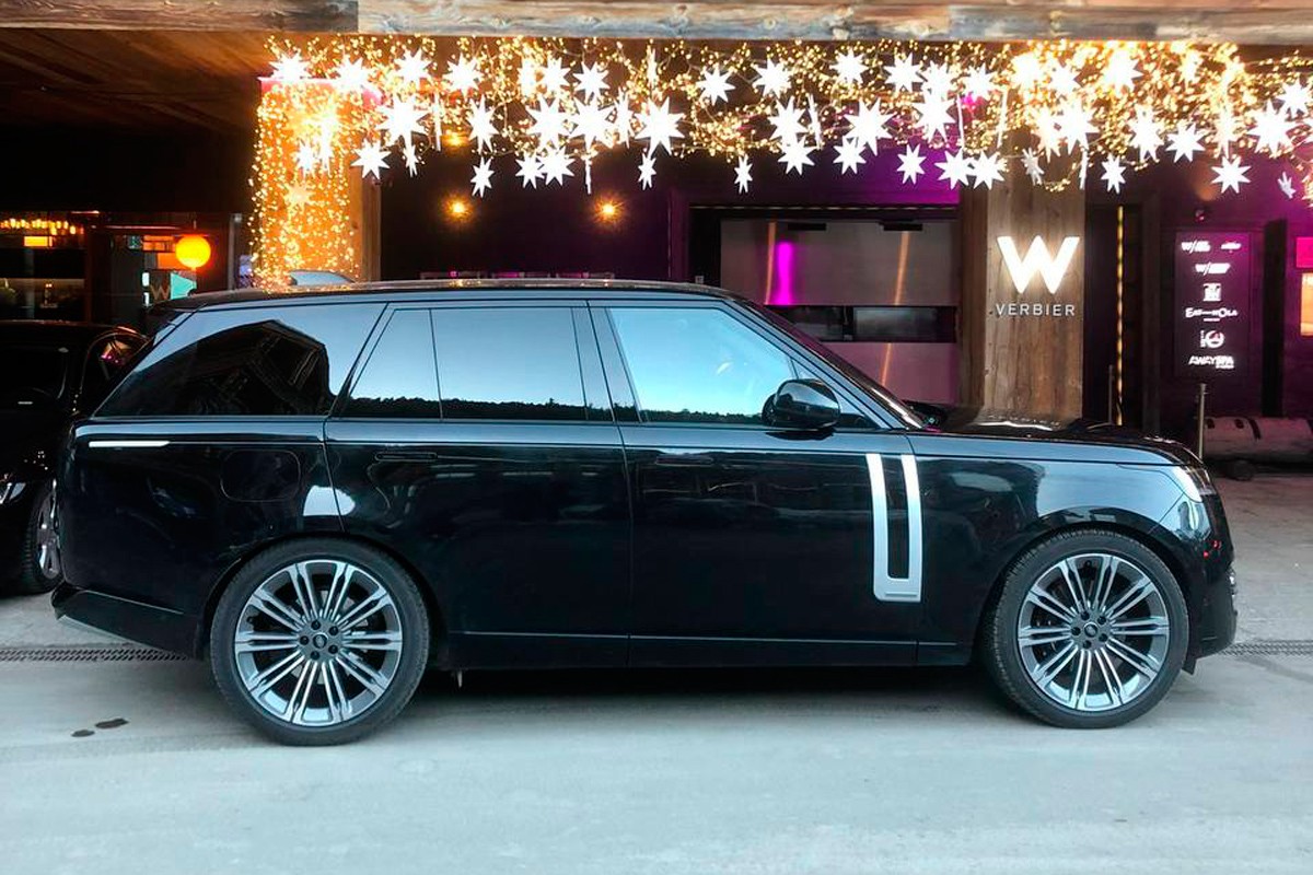 Range Rover Vogue Autobiography Italy rental service