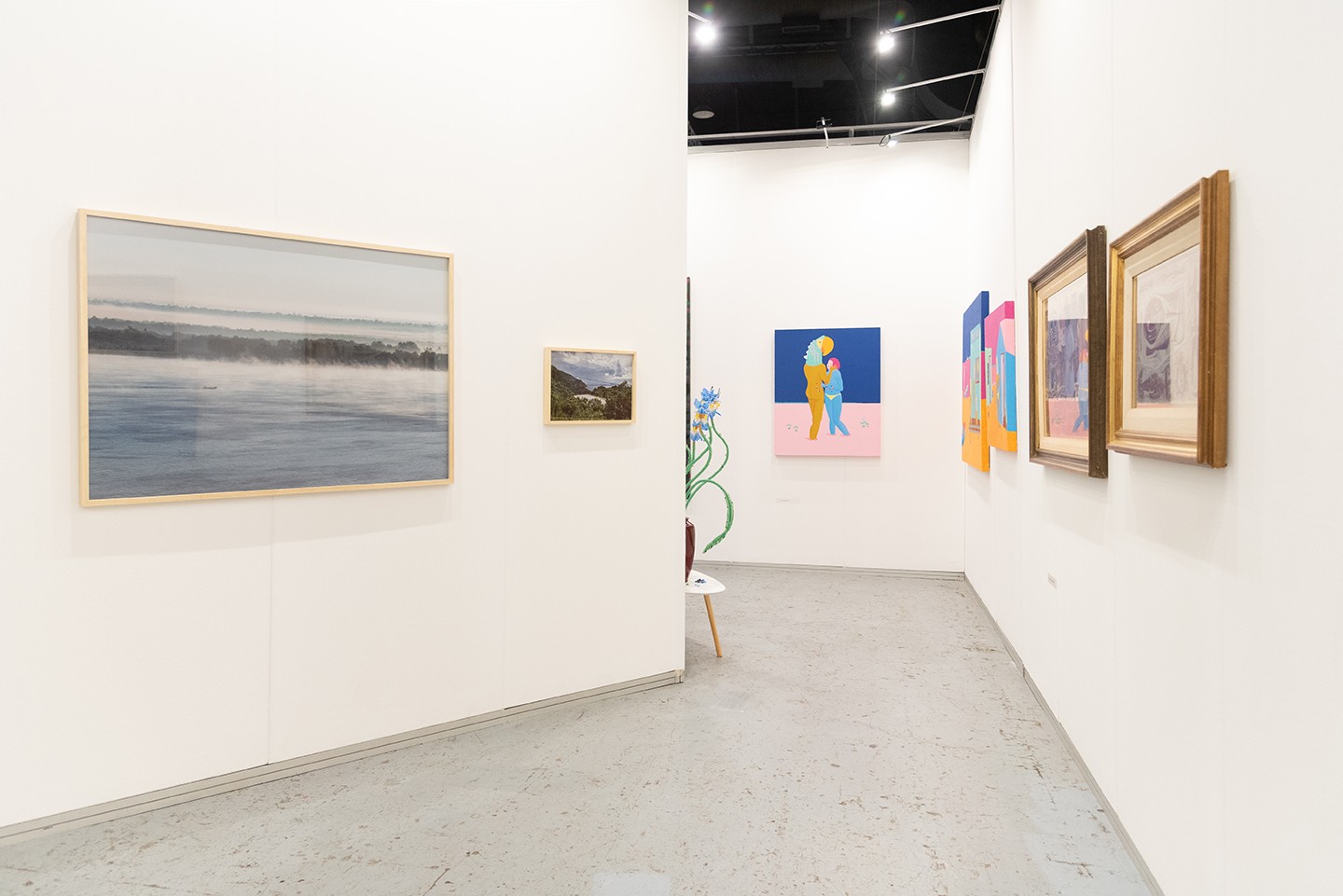 Diego Obligado Galería de Arte - Diego Vergara. Dibujos. Lo numinoso, Examen de conciencia y Los próximos. Pertenecientes al tríptico Estado de situación Grafito sobre papel - 70 x 50 cm. CU - 2024 