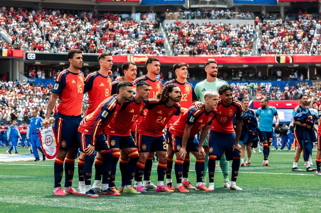 Spain's starting eleven poses for a team photo before facing Belgium in the 2026 FIFA World Cup quarterfinal