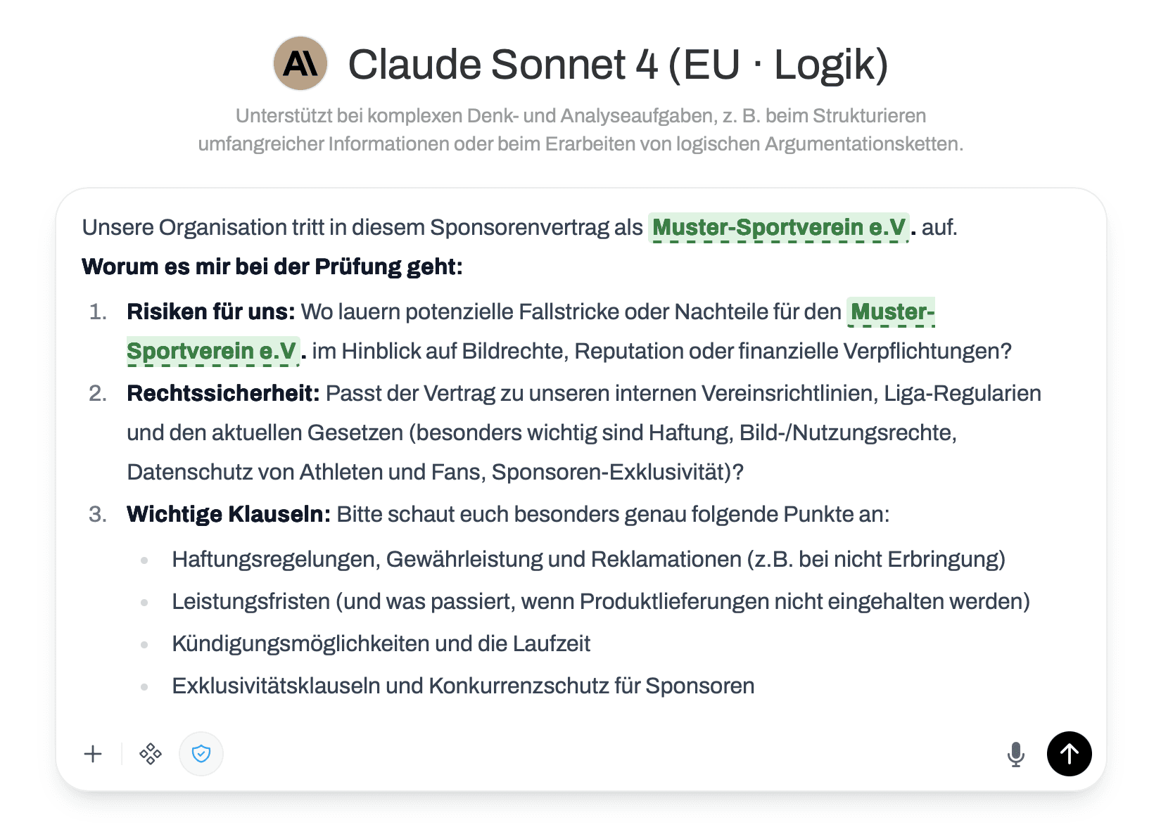 Foto von vier Händen, die zusammenkommen symbolisiert Teamgeist; Schriebtisch im Hintergrund