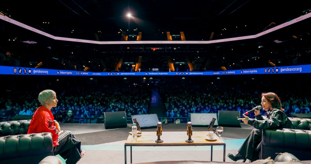 evento endeavor frente a 12000 personas en movistar arena