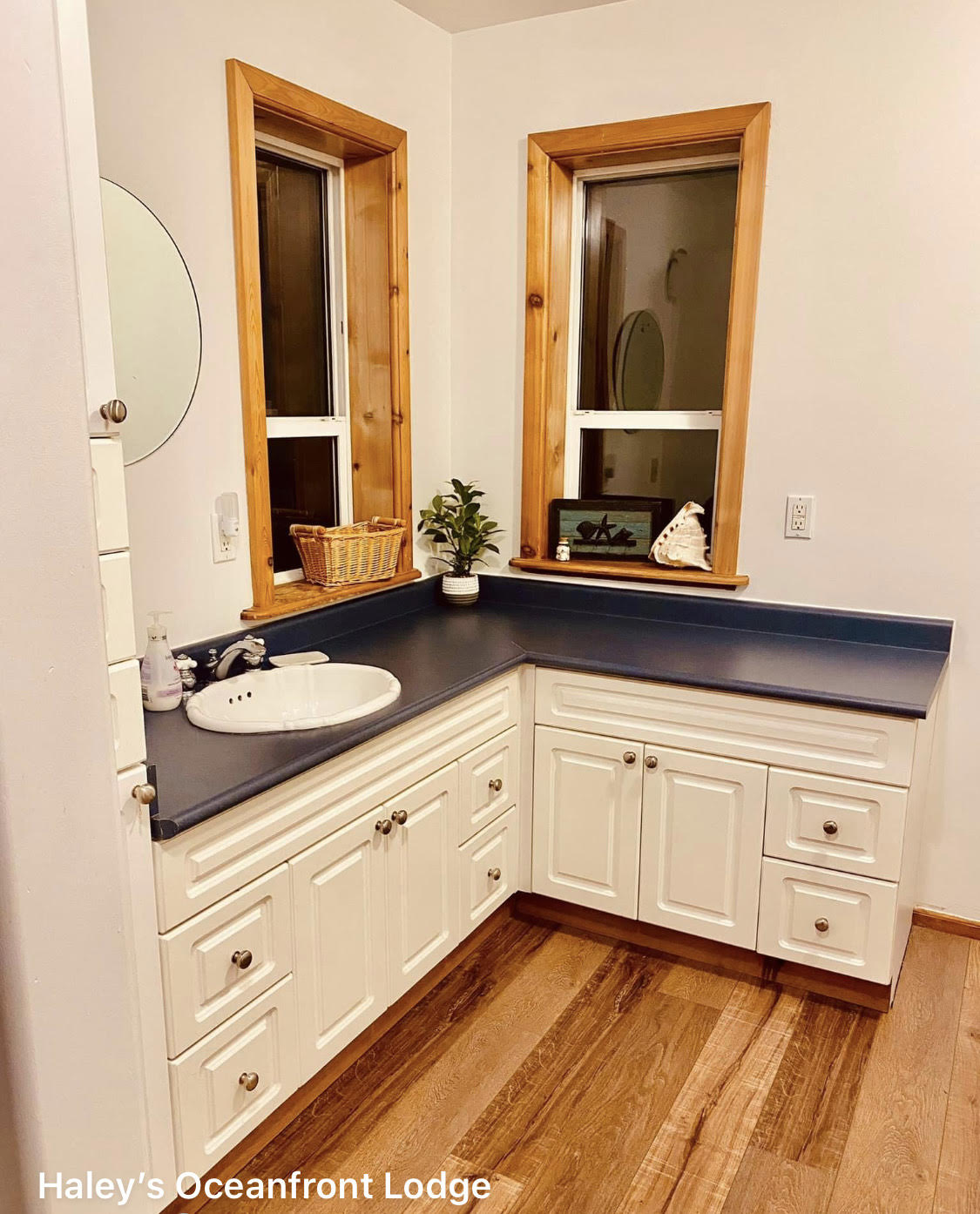 Bathroom in Fishing lodge in Zeballos Haleys oceanfront lodge