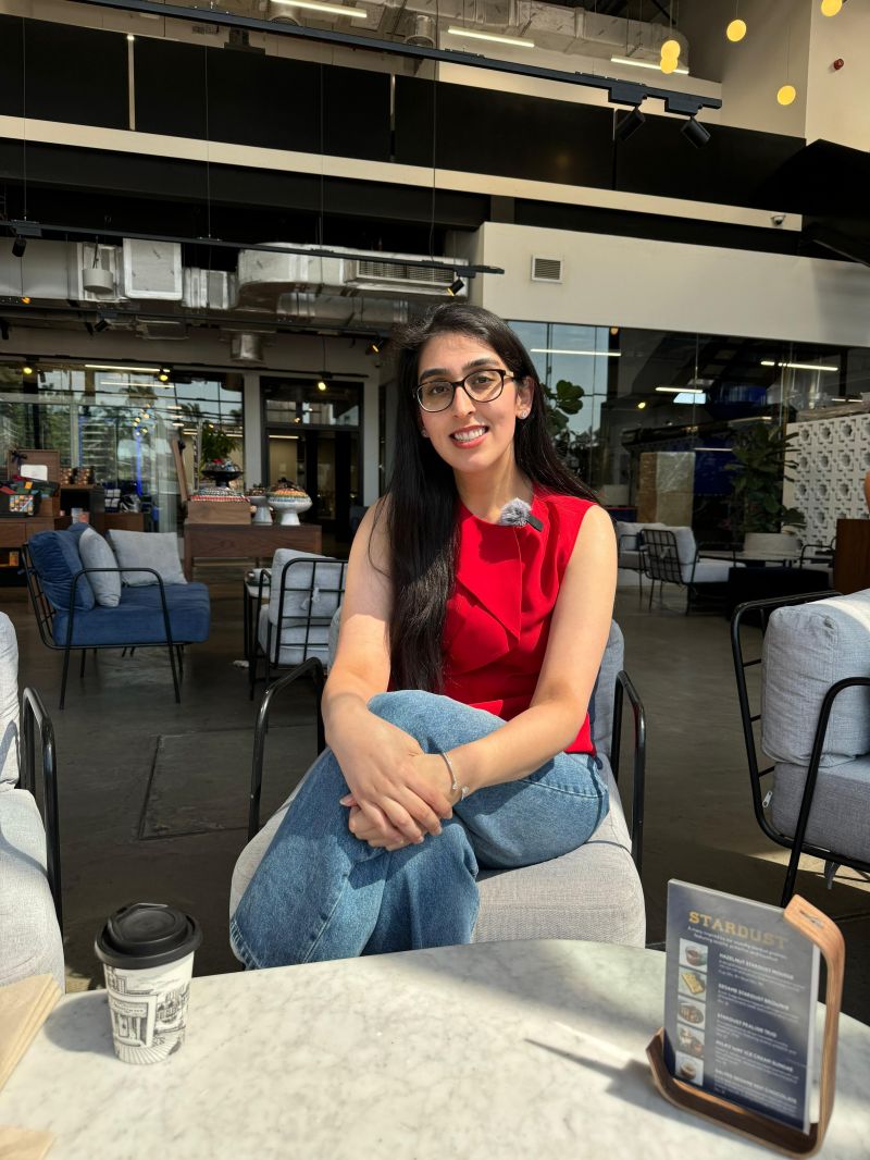 closeup photography of woman smiling