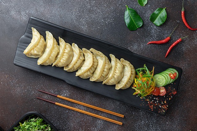 Momos