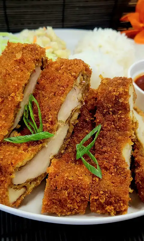 Crispy Buttermilk Chicken Katsu served with Hawaiian mac salad and rice