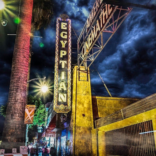 Image of the Egyptian signage in LA