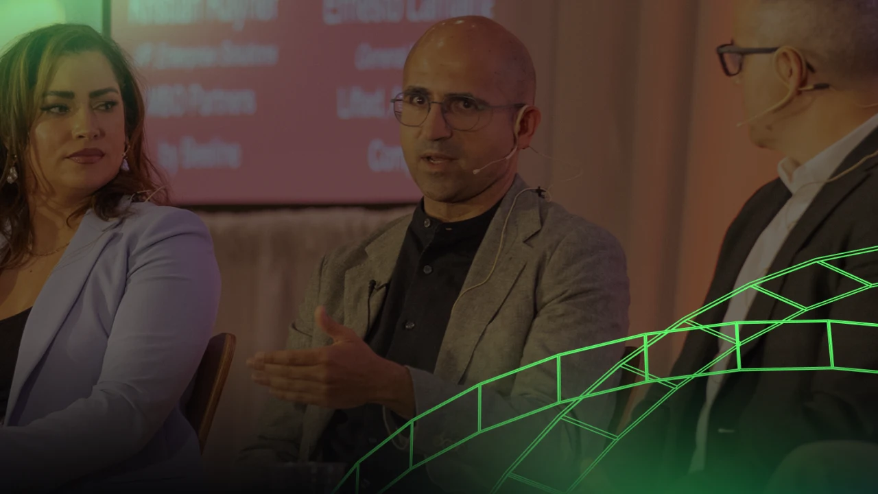 Ernesto talking at a conference with other contingent workforce leaders
