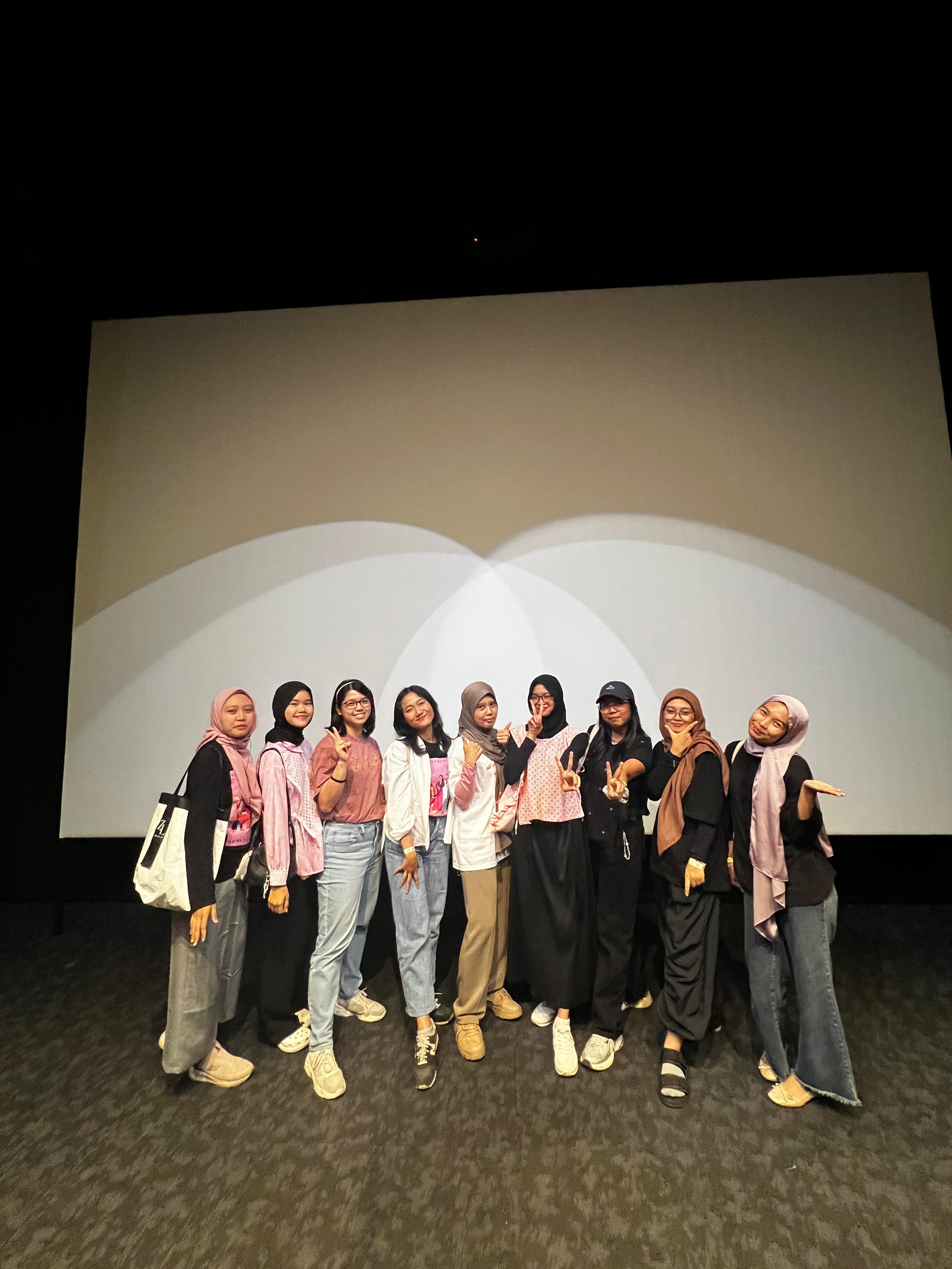 SistersDate @TOMOLAND