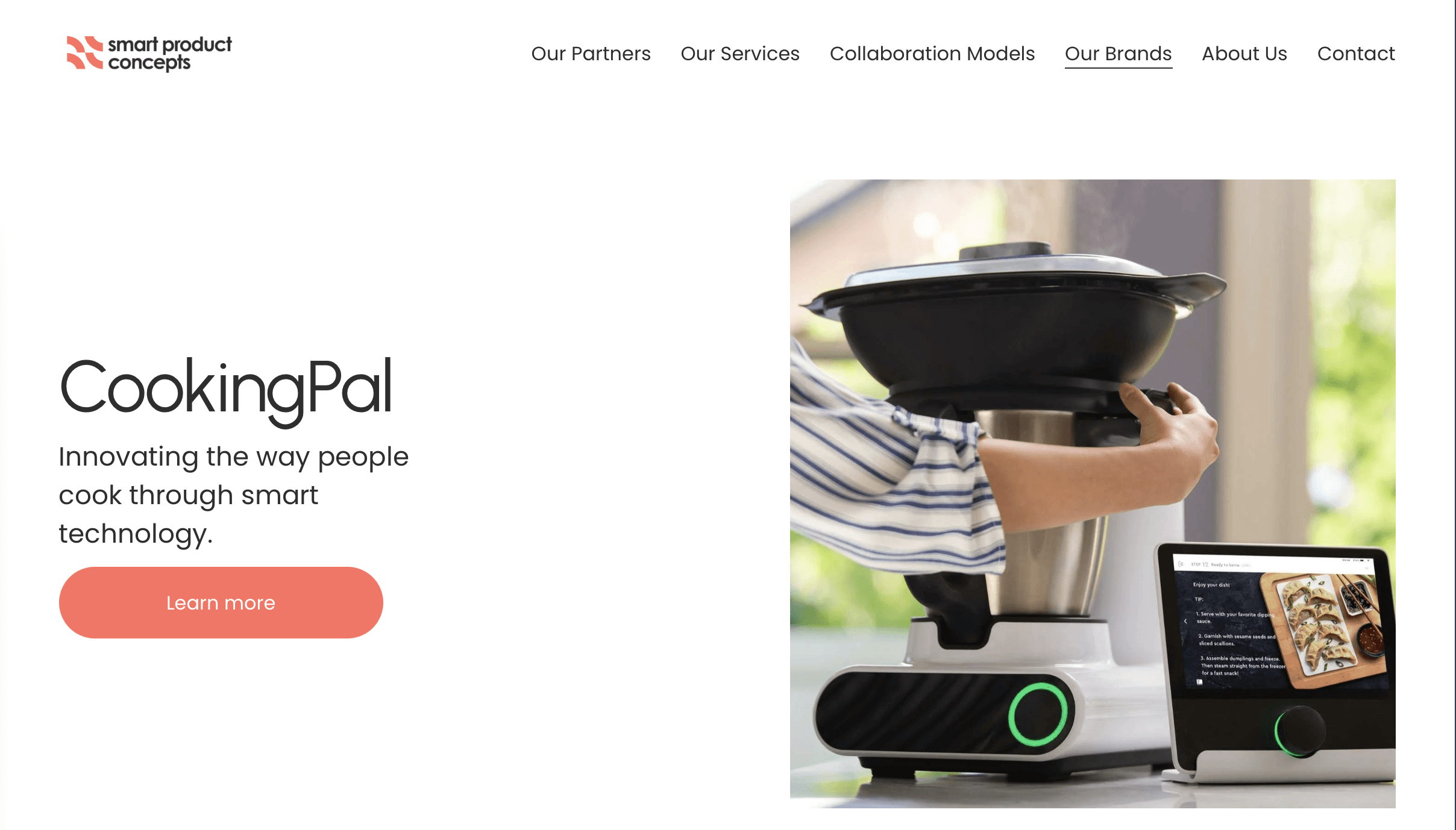 CookingPal Multo smart cooking machine with detachable tablet