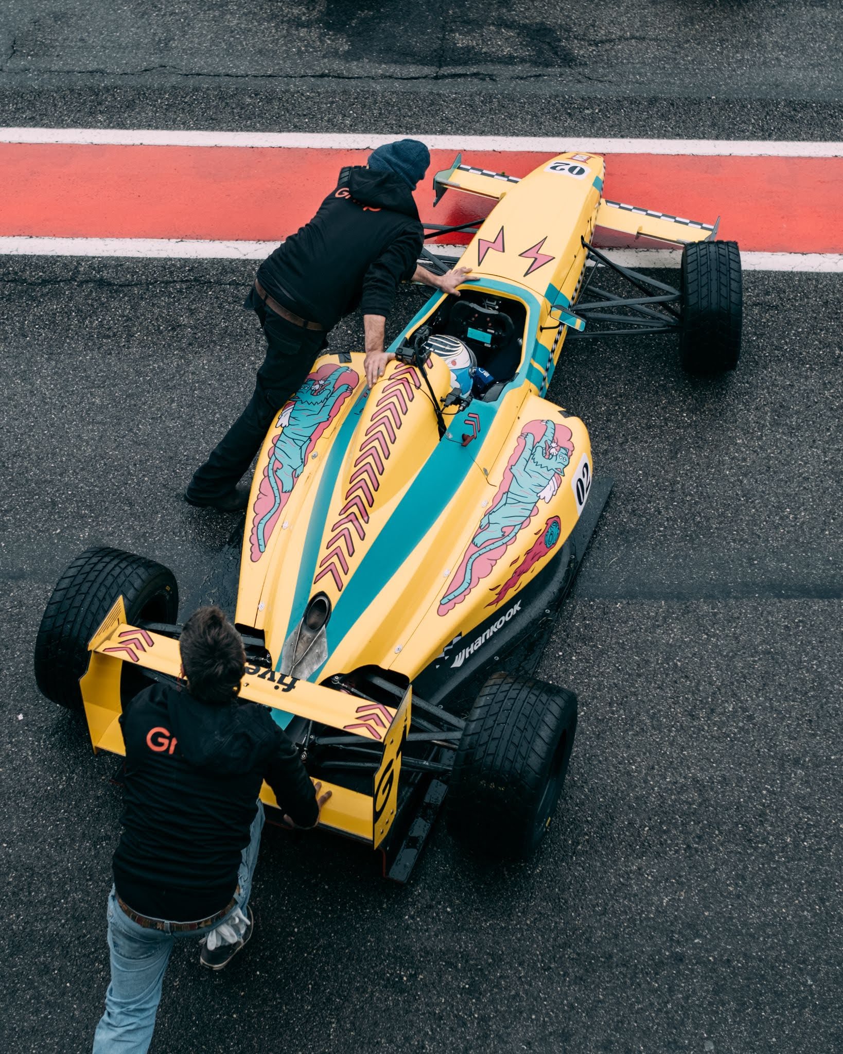 Grigg x Fiverr – racing visuals and branding shoot