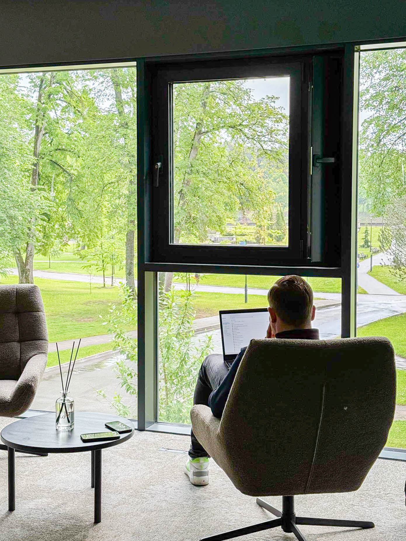 LAJOS viešbučio darbo erdvė