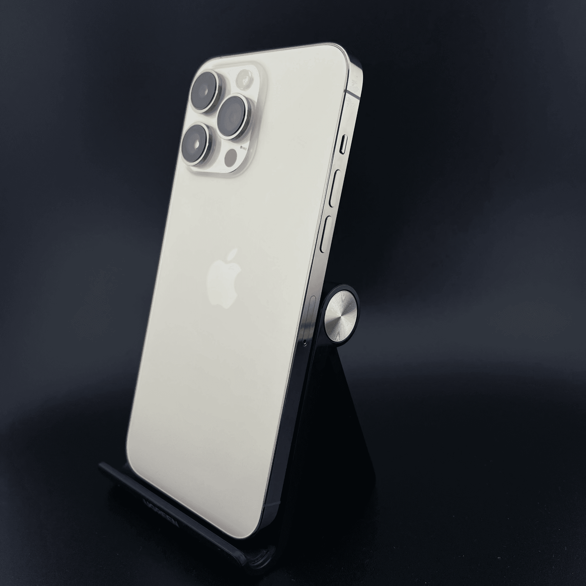 Vue arrière du iPhone 14 Pro Max usagé certifié