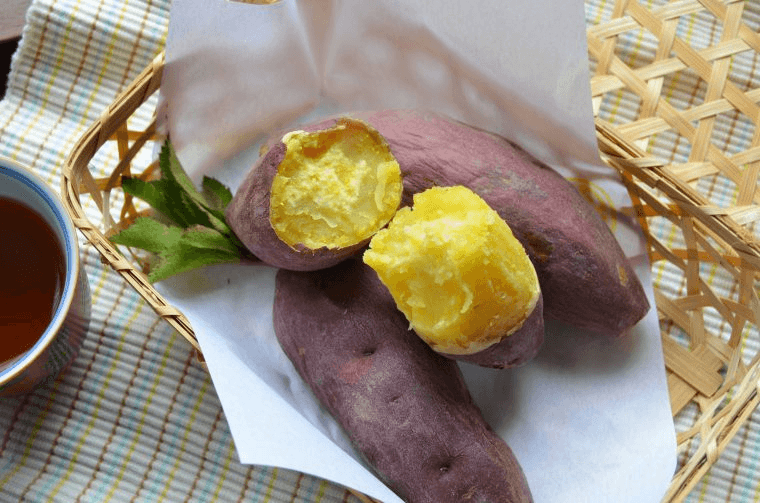 Steamed sweet potatoes