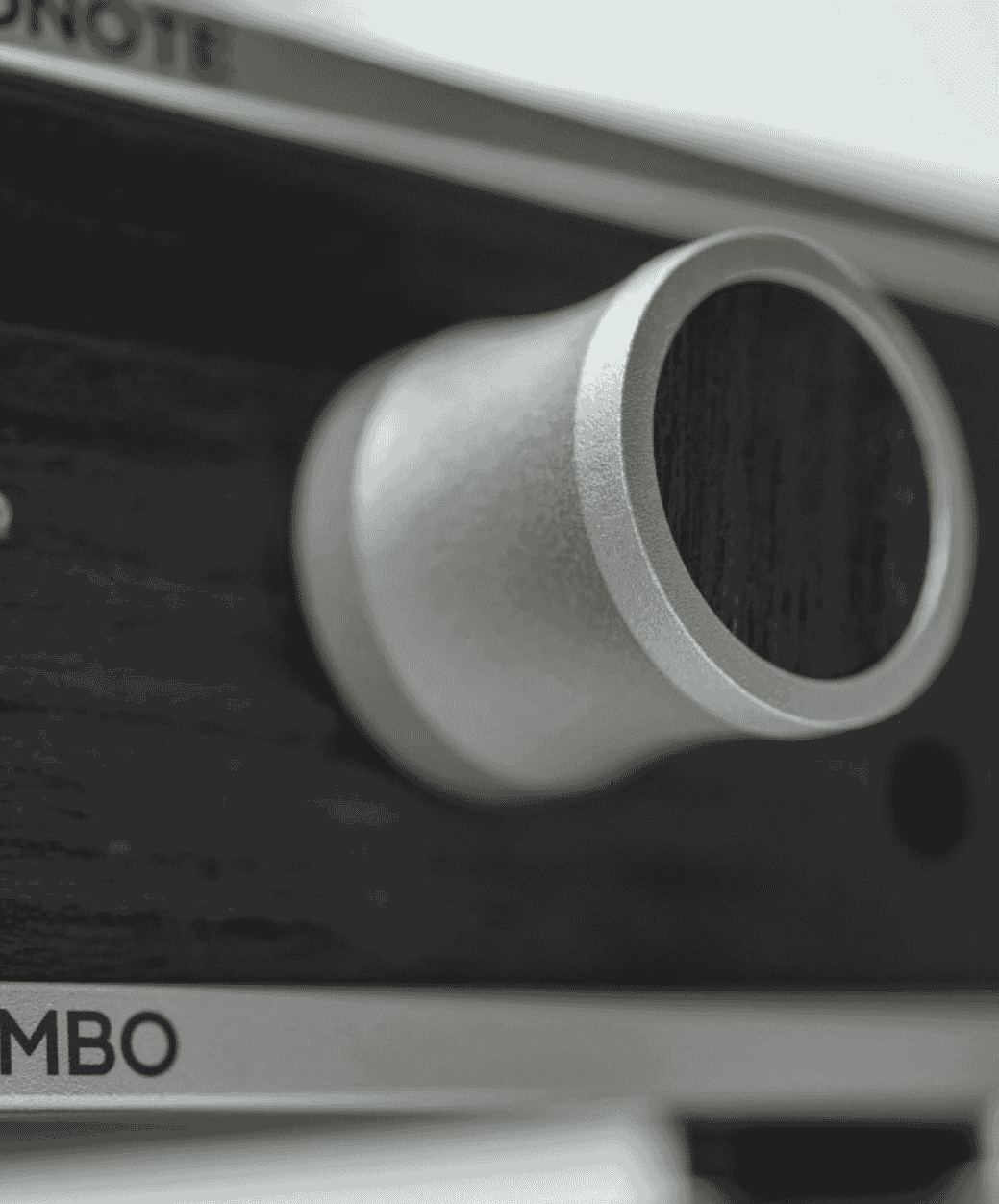 Lindemann WoodNote Combo details 1 - LE STUDIO HIFI 