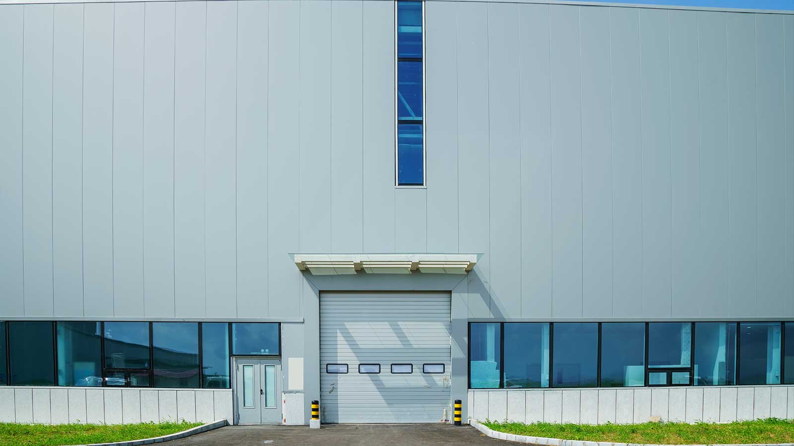 Fassadenreinigung für Industriegebäude