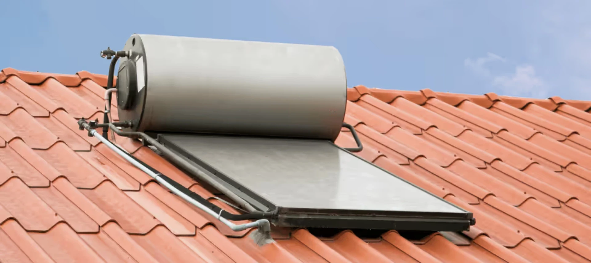 Hot water system on roof