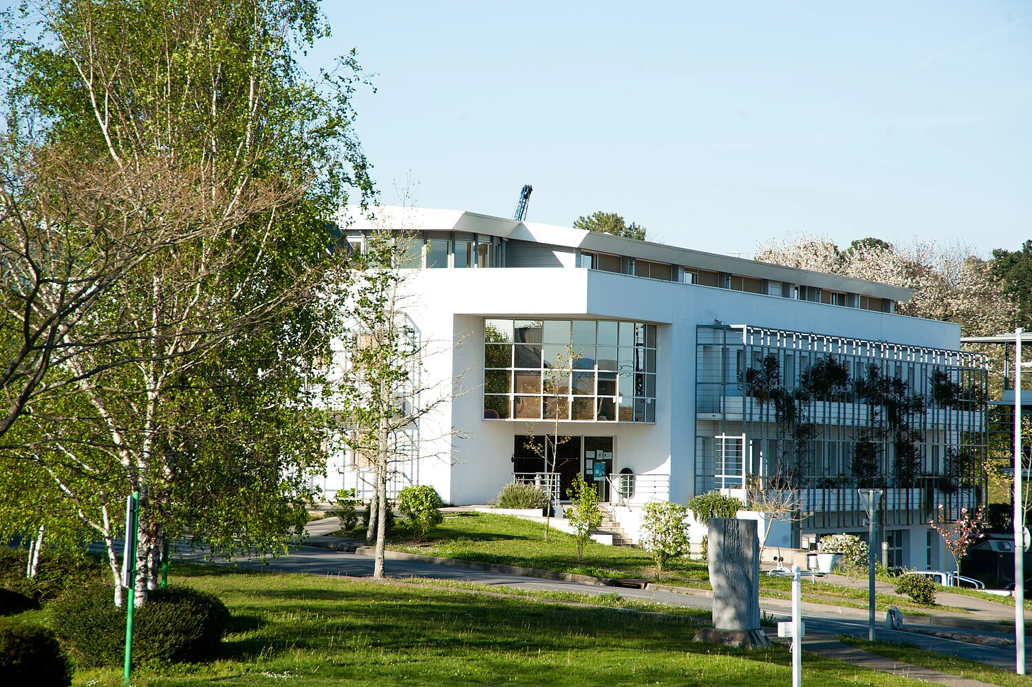 estia entreprendre incubateur lupi