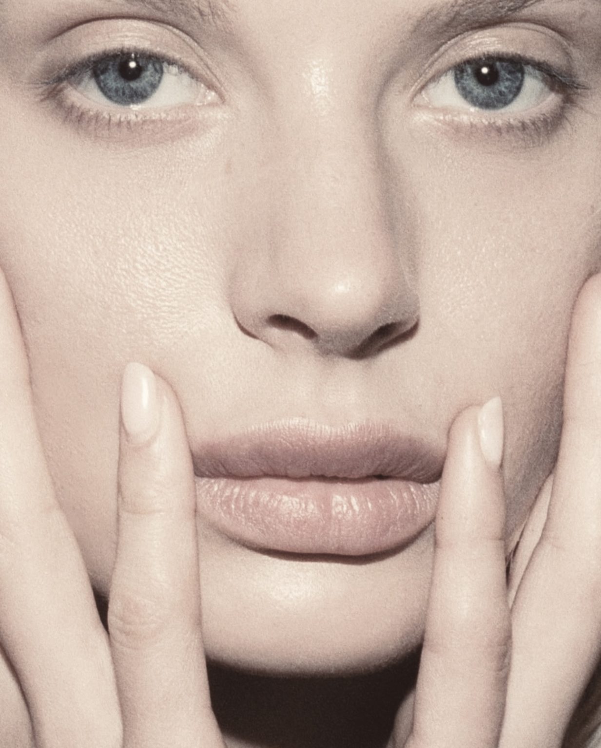 Frau mit schönen Lippen nach Hyaluron-Behandlung in Bad Wörishofen