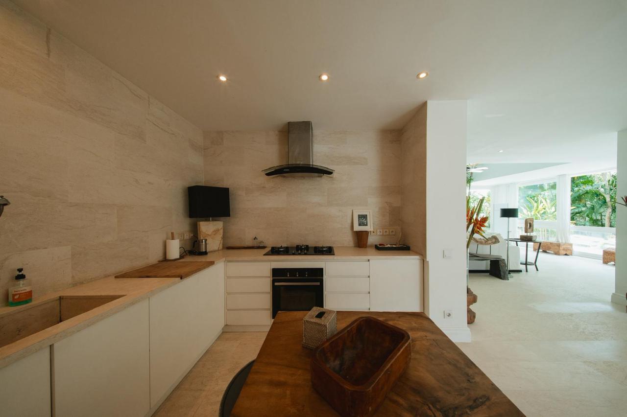 5-bedroom villa by the river in Pererenan