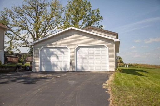 Photo 3 of 115 W Wilson Street, Blanchardville