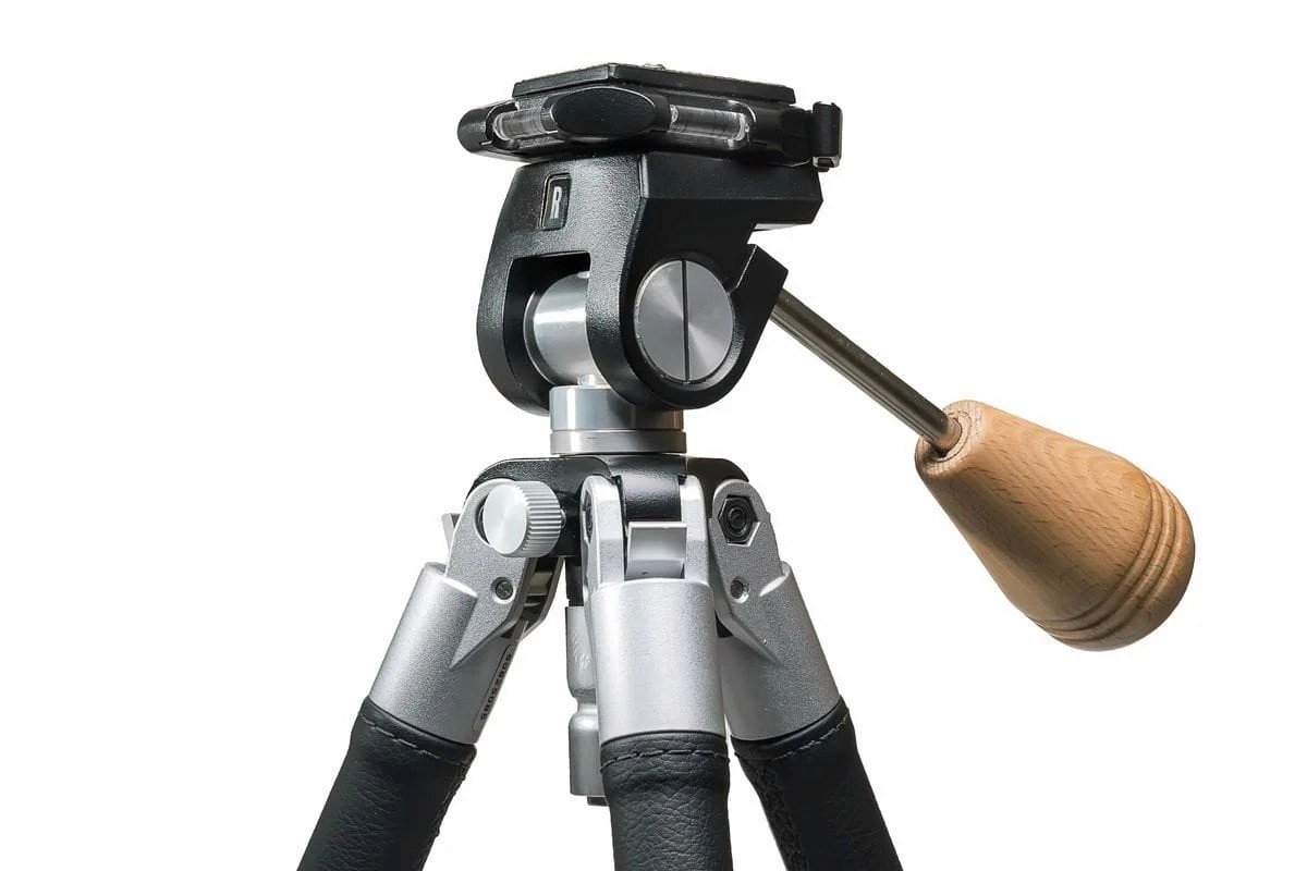 Photographie professionnelle d'une rotule de trépied photo — packshot matériel Lille | Anteale Yann Manac'h
