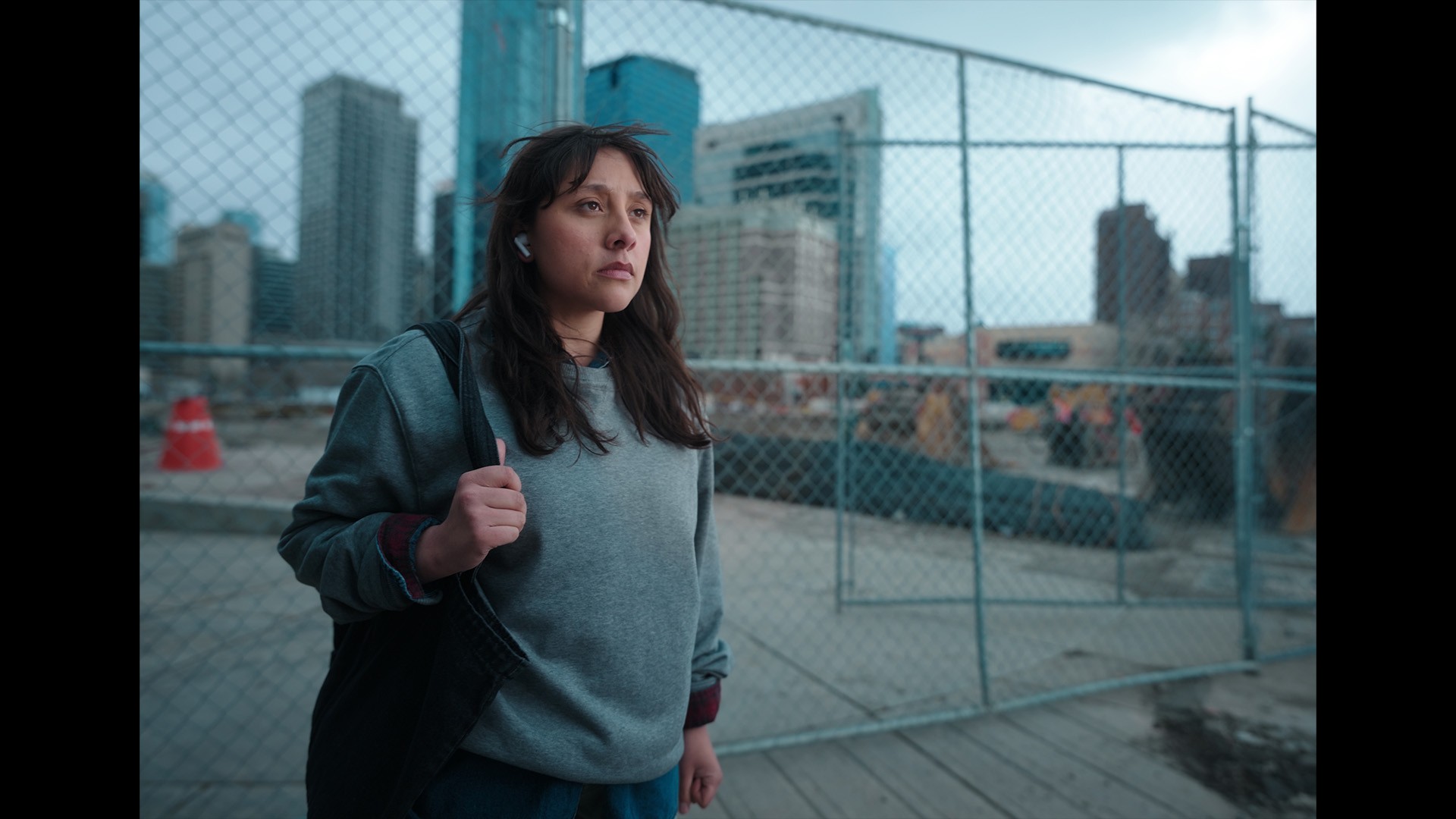 Sam Coombes DOP - NAIT Business Stil lmage 1