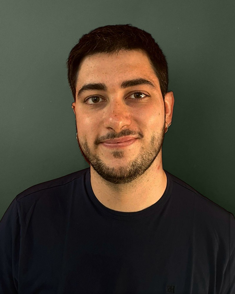 Tomás H.